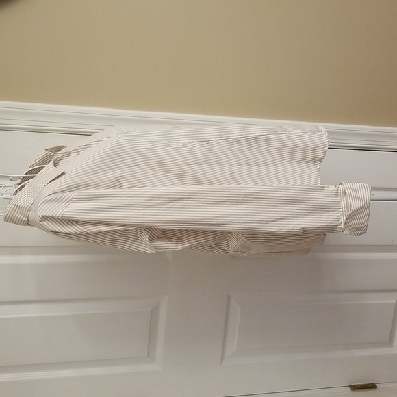 Classic pinstripe button down shirt by Calvin Klein. - Picture 5 of 8